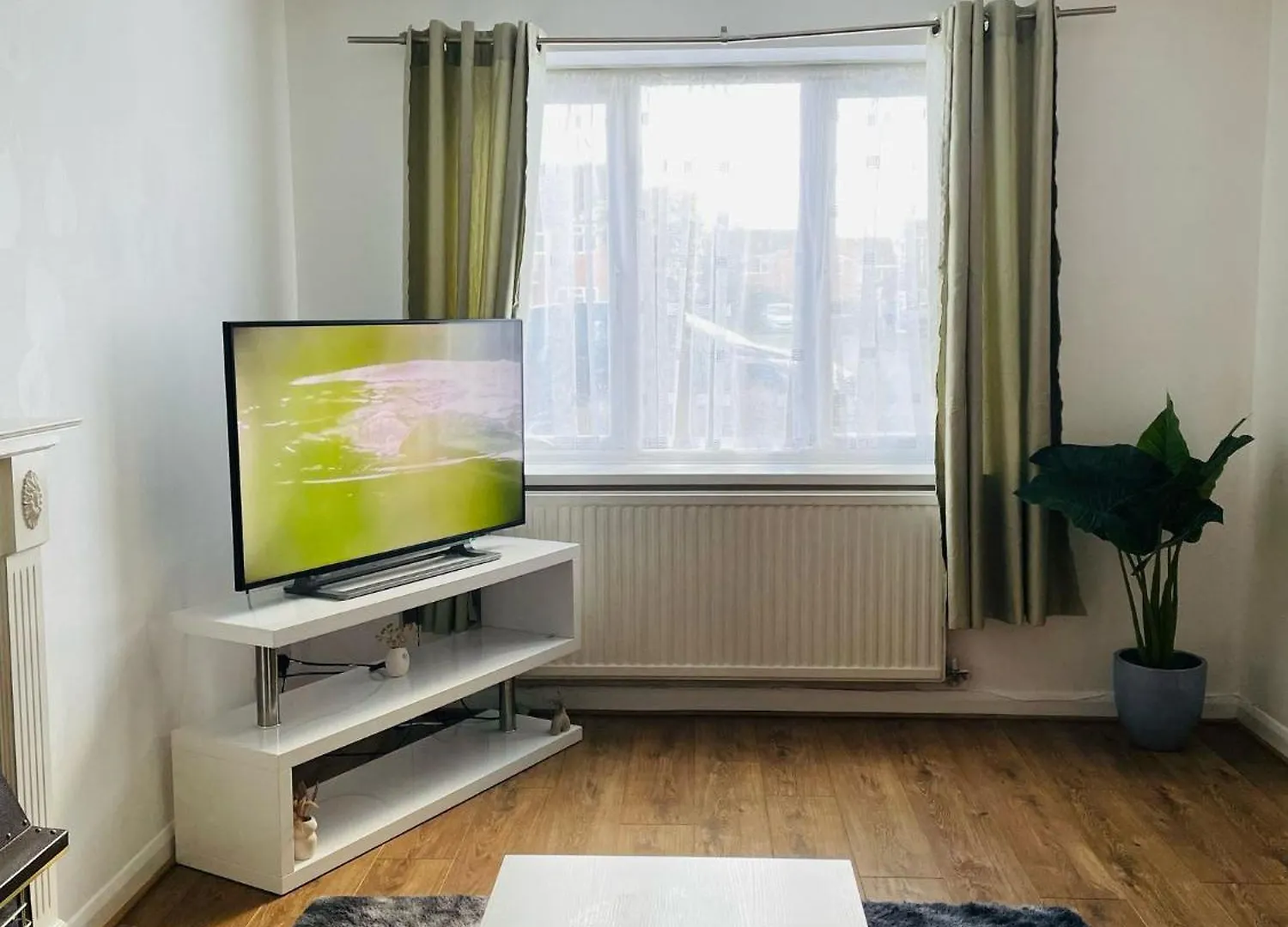 Apartment 8 Gothic Close Nottingham