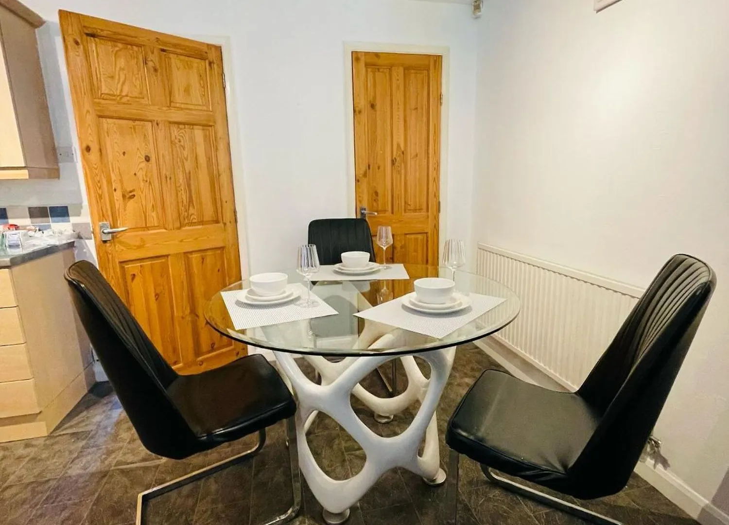 8 Gothic Close Nottingham Apartment